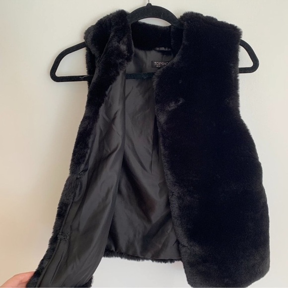 🖤 Topshop Black Faux Fur Vest (Size 4 / Small) - Picture 2 of 3